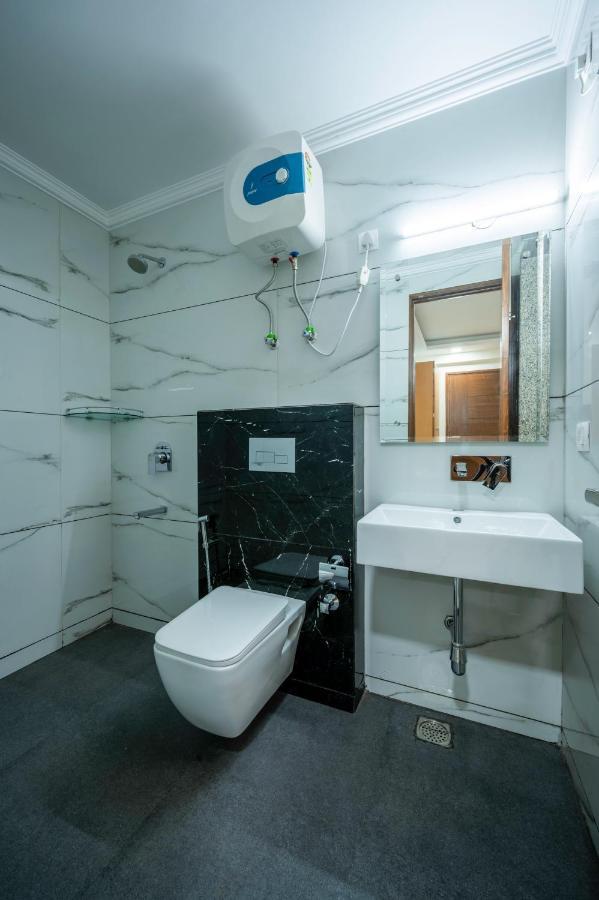 The Palms Inn I Near Medanta Medicity I Sec-38 คูร์เคาน์ ภายนอก รูปภาพ